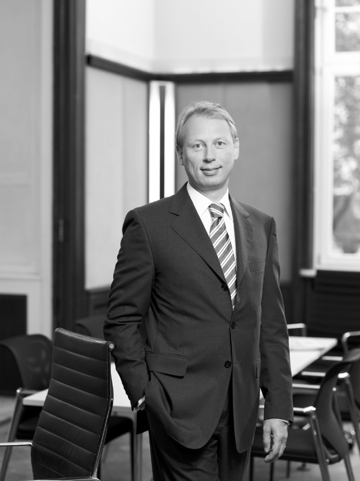 Roland Schubert, CEO LGT Bank Deutschland & Co. OHG, Frankfurt a. M. http://www.linea-futura.de/wp-content/uploads/2011/04/Schubert_Roland-web-719x960.jpg