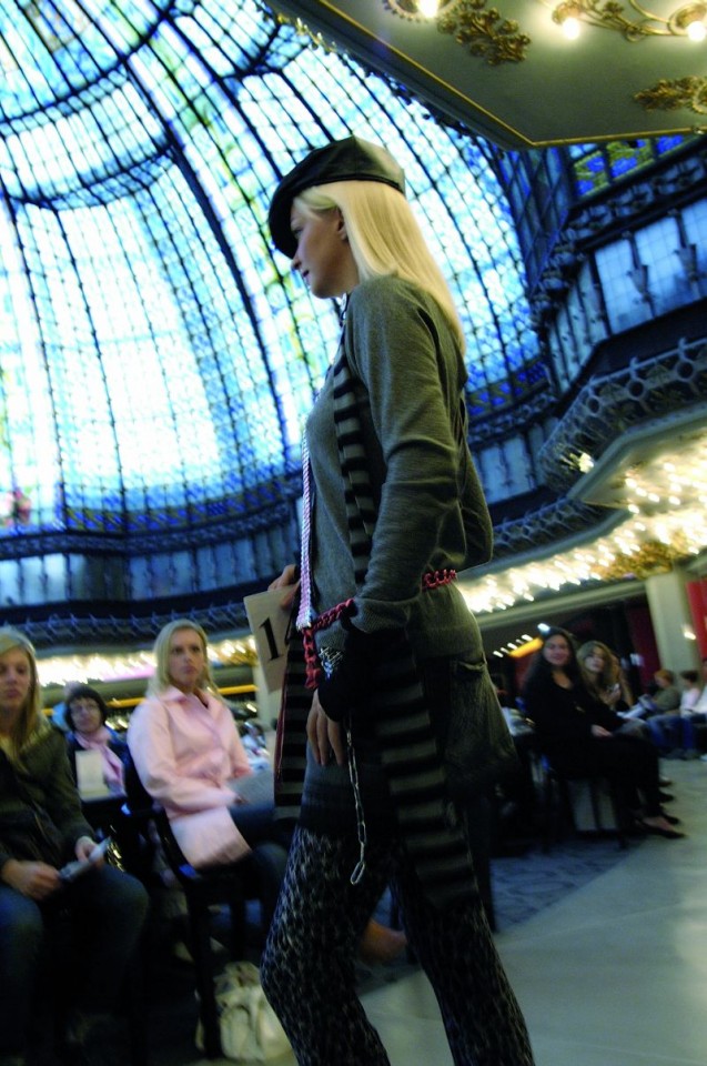In PARIS gibt es auch ein absolutes Spitzenangebot an Mode, Luxus und Kosmetik wie im „Printemps“ (©ATO UT FRANCE) http://www.linea-futura.de/wp-content/uploads/2011/05/20061204web-637x960.jpg