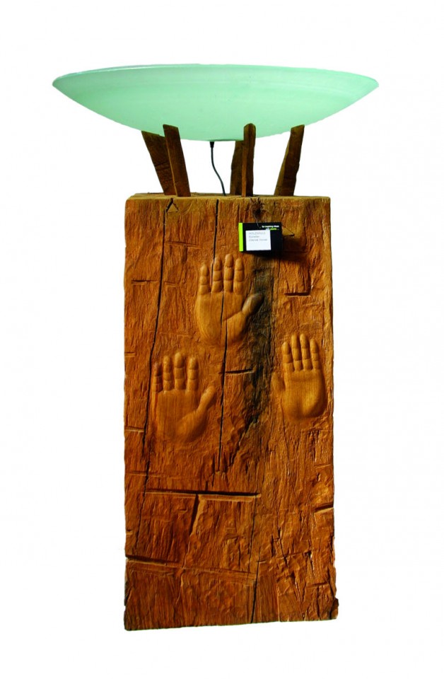 Kunstwerke, auch funktionelle, wie Ständer für Neblerschalen, setzen Räume gekonnt in Szene http://www.linea-futura.de/wp-content/uploads/2011/07/c02web-628x960.jpg