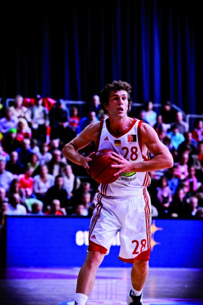 FC Bayern Basketball - Spielszene mit Bastian Doreth, Saison 2010/11 (Foto: FC Bayern) http://www.linea-futura.de/wp-content/uploads/2011/12/FC-Bayern-Basketball-6-413x620.jpg