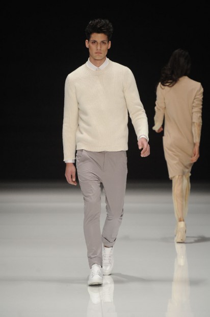 http://www.linea-futura.de/wp-content/uploads/2012/01/MICHALSKY_FW12_10-412x620.jpg