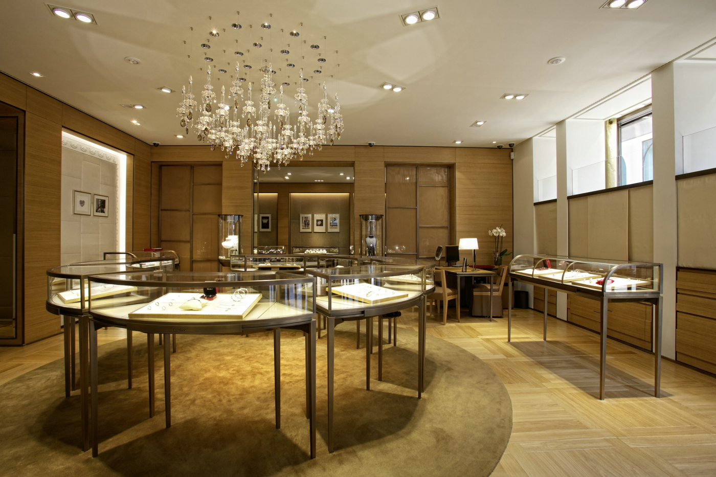 Cartier, Hamburg – Die Cartier Boutique erstrahlt in neuem Glanz