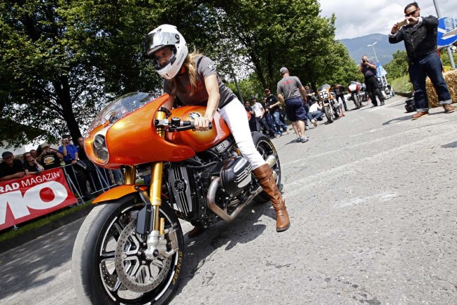 Treffen online de motorrad