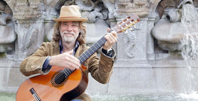 Helge Schneider meldet sich zurück – „Sommer, Sonne, Kaktus!“